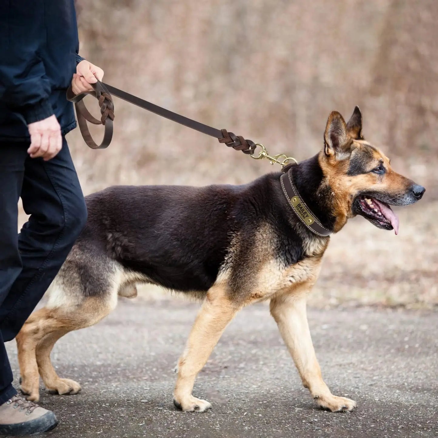 Læder Hundesnor – Kraftig & Fleksibel til Alle Hundestørrelser